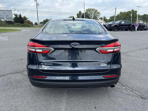 Used 2020 Ford Fusion SEL FWD image 4