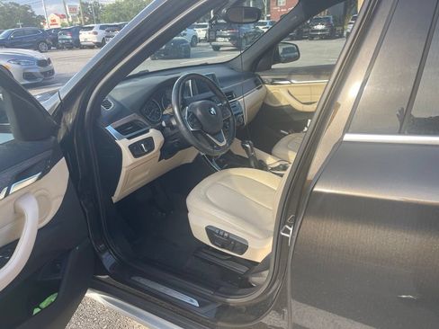 Used 2016 BMW X1 xDrive28i AWD/4WD image 3