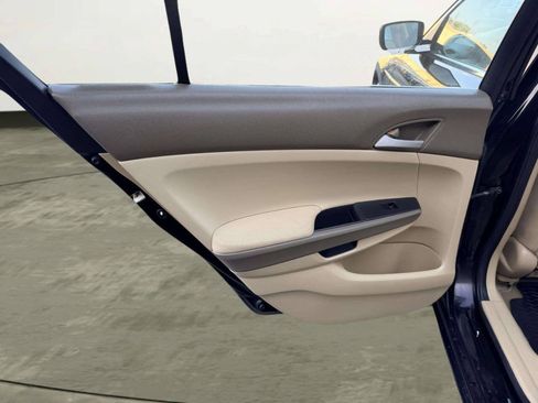 Used 2010 Honda Accord LX image 20