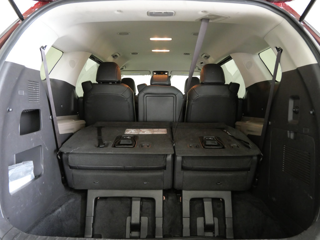 Used 2025 Kia Carnival FWD image 28