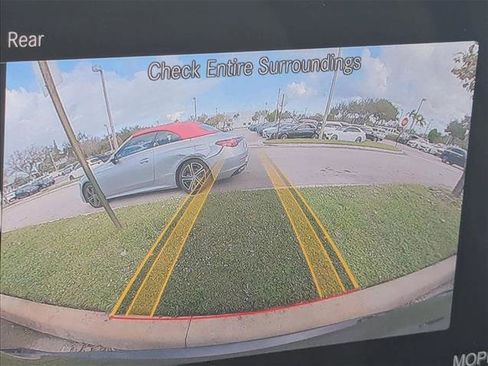 Used 2021 Mercedes-Benz GLC 300 4MATIC image 7