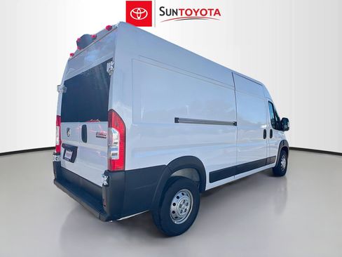 Used 2023 RAM ProMaster 2500 image 4
