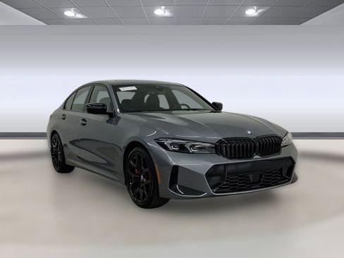 New 2026 BMW 330i Sedan w/ M Sport Package image 7