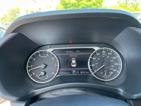 Used 2024 Nissan Sentra SV FWD image 21