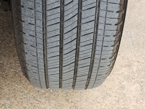 Used 2024 Toyota Tacoma TRD Sport image 15