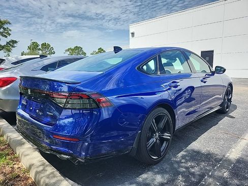 Used 2024 Honda Accord Sport image 2