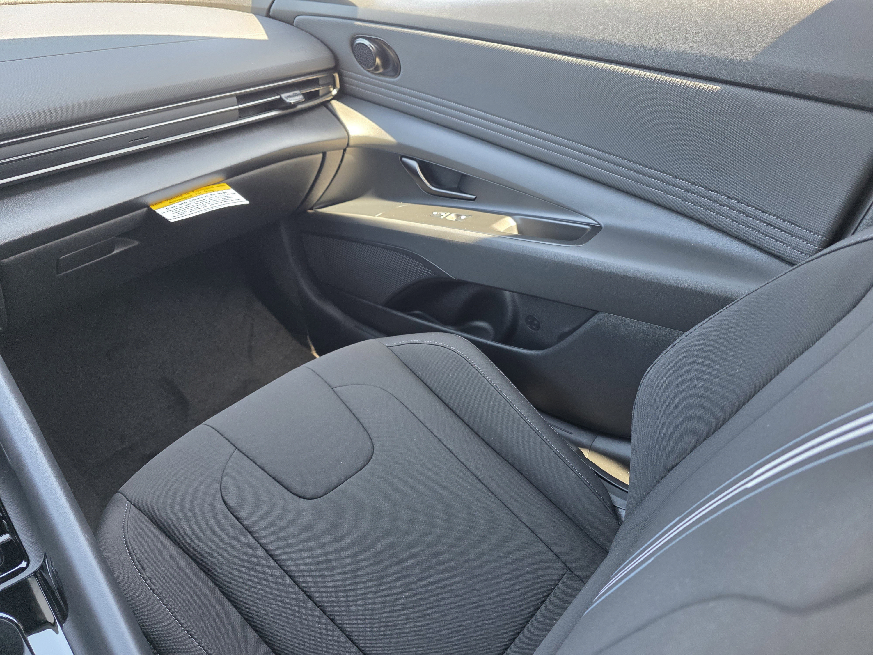 New 2026 Hyundai Elantra SEL Sport Premium FWD image 23