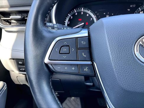 Used 2020 Toyota Highlander Limited AWD/4WD image 22