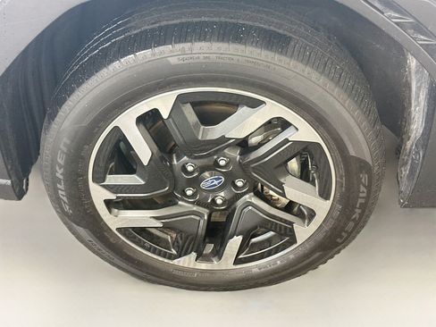 Used 2025 Subaru Forester Limited AWD/4WD image 37