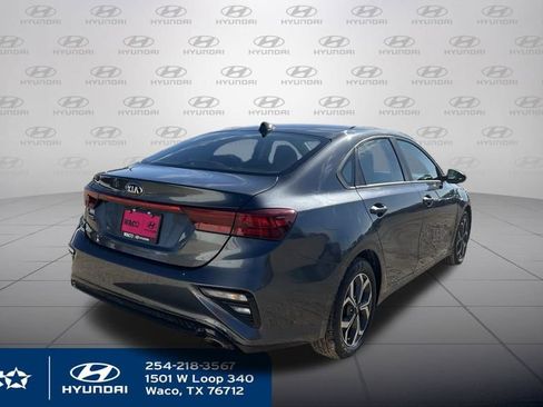 Used 2020 Kia Forte LXS image 9