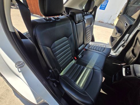 Used 2016 Ford Edge SEL w/ Equipment Group 201A FWD image 32