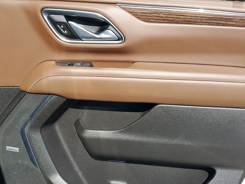 Used 2021 Chevrolet Suburban High Country image 44