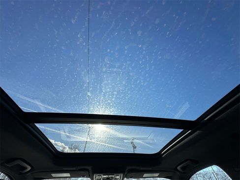 New 2026 Chevrolet Suburban Premier image 24