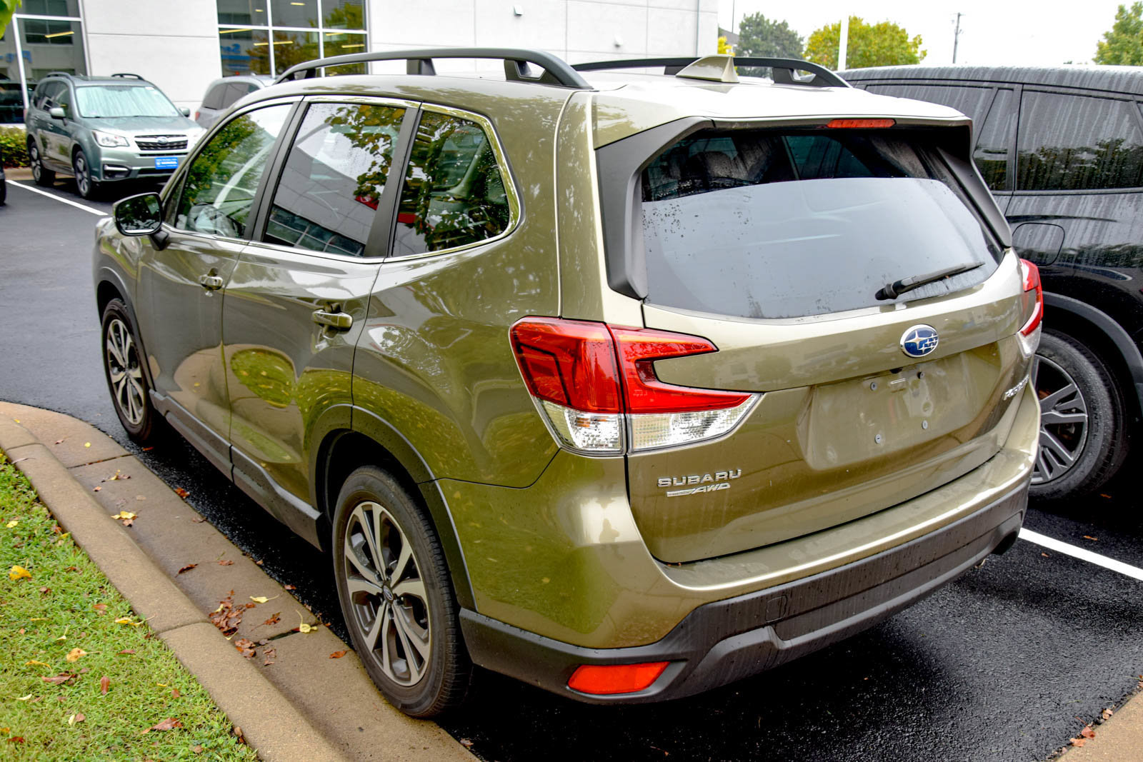 Used 2023 Subaru Forester Limited AWD/4WD image 18
