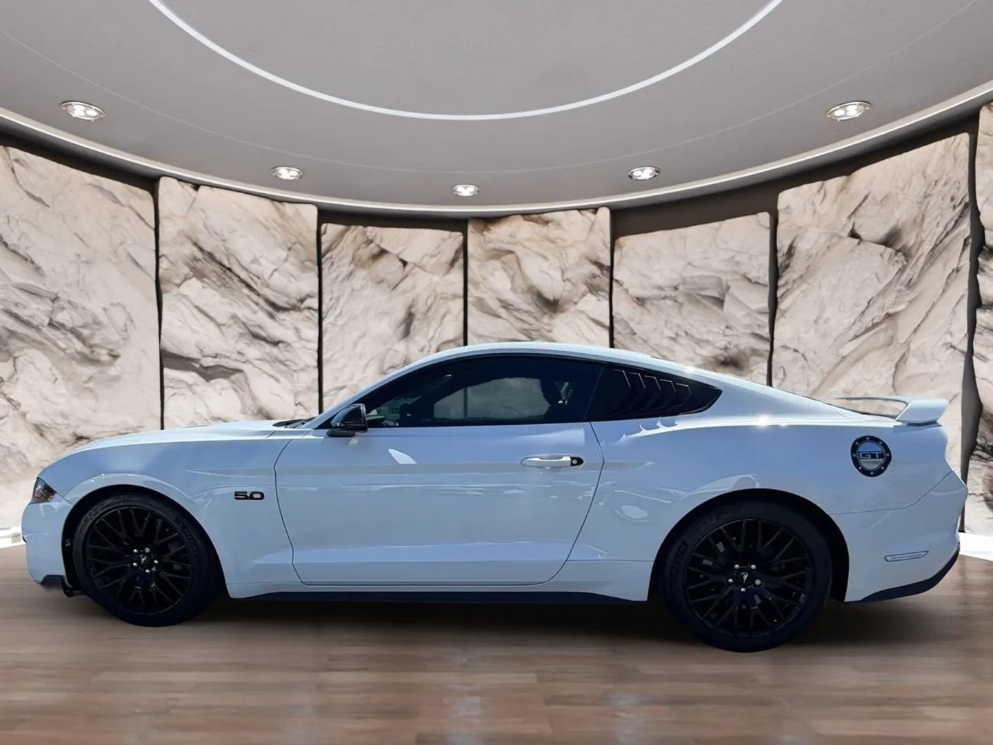 Used 2020 Ford Mustang GT Premium w/ GT Performance Package RWD image 5