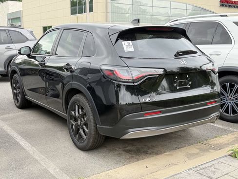 Used 2025 Honda HR-V Sport image 6