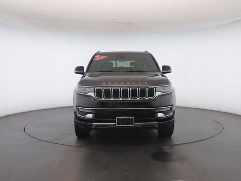 Used 2022 Jeep Wagoneer Series III w/ Premium Group I AWD/4WD image 29