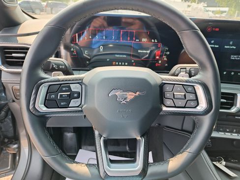 Used 2025 Ford Mustang GT Premium w/ GT Performance Package RWD image 17