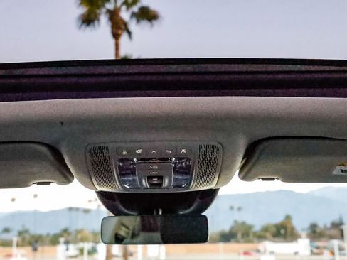 Used 2024 Mercedes-Benz GLS 450 4MATIC image 18