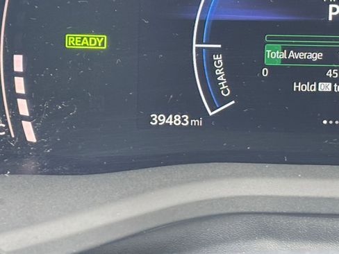 Used 2025 Toyota Camry LE image 38