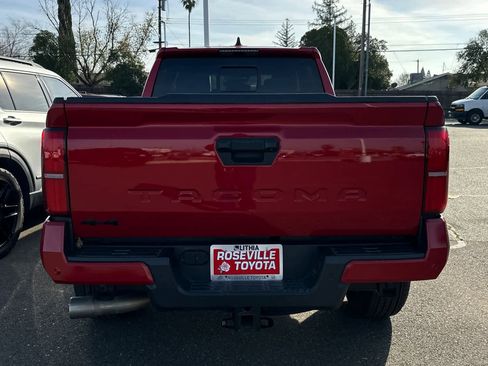 Certified 2024 Toyota Tacoma TRD Sport image 5