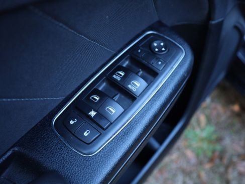 Used 2016 Dodge Charger R/T w/ Navigation & Travel Group image 37