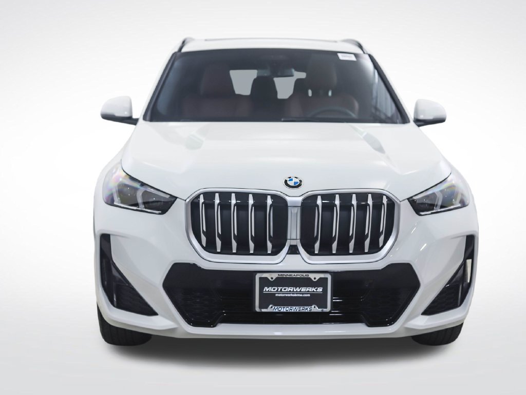 Certified 2026 BMW X1 xDrive28i w/ Technology Package AWD/4WD image 9