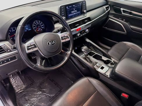 Used 2021 Kia Telluride LX FWD image 7
