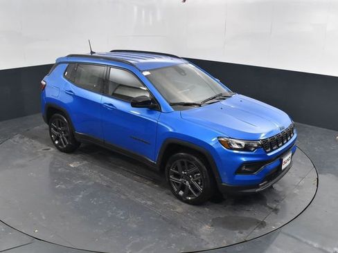 New 2026 Jeep Compass Latitude image 33