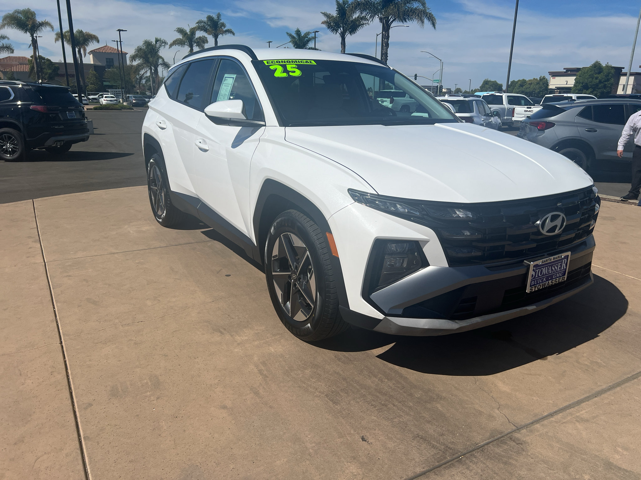 Used 2025 Hyundai Tucson SEL FWD image 3