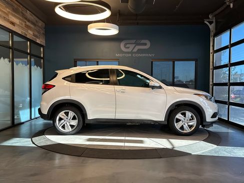 Used 2020 Honda HR-V EX image 2