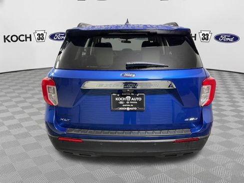 Used 2023 Ford Explorer XLT AWD/4WD image 7