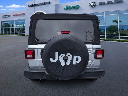 Certified 2022 Jeep Wrangler Unlimited Sport image 6