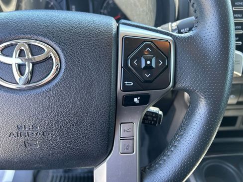 Used 2022 Toyota 4Runner SR5 Premium w/ Moonroof Package AWD/4WD image 24