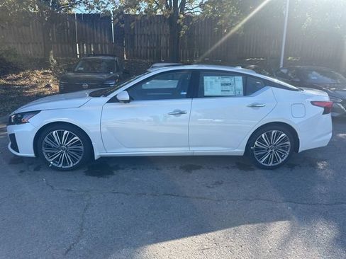 New 2025 Nissan Altima 2.5 SL image 4