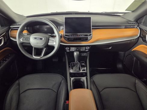 Certified 2025 Jeep Compass Limited w/ Elite Group image 28