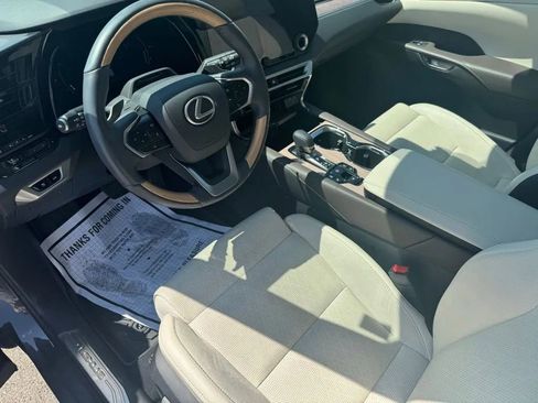 Used 2024 Lexus RX 350 AWD w/ Convenience Package image 10