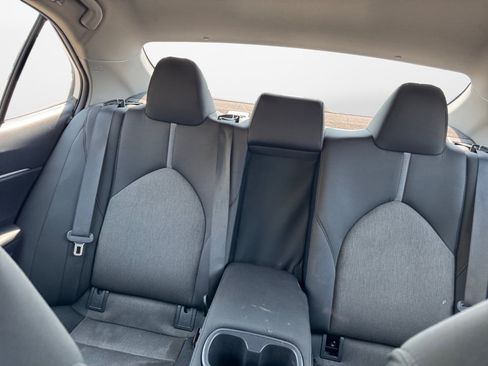 Used 2021 Toyota Camry LE FWD image 12