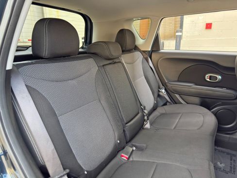 Used 2019 Kia Soul + FWD image 30
