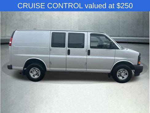Used 2017 Chevrolet Express 2500 RWD image 8
