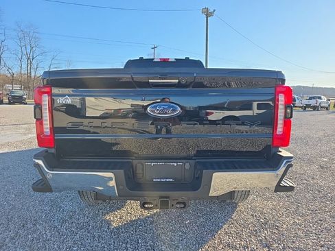 Used 2023 Ford F350 Lariat w/ Chrome Package image 6