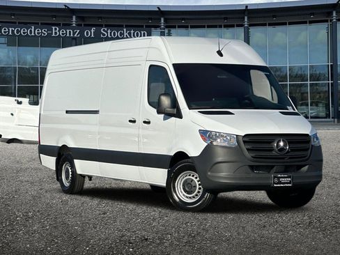 New 2025 Mercedes-Benz Sprinter 2500 image 2