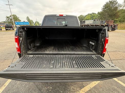 Used 2018 Ford F150 XLT w/ Equipment Group 302A Luxury AWD/4WD image 5