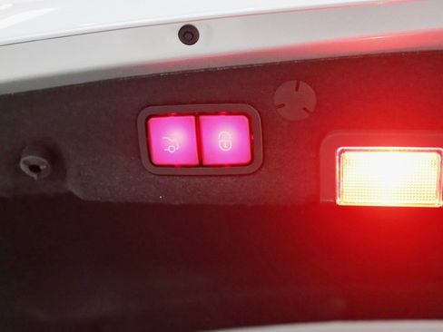 Used 2020 Mercedes-Benz C 63 AMG Sedan image 38