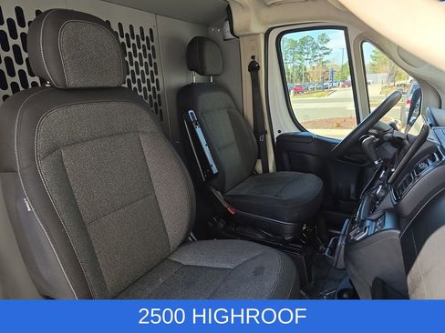 Used 2022 RAM ProMaster 2500 w/ Premium Convenience Group FWD image 10