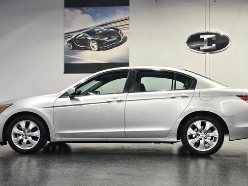 Used 2009 Honda Accord EX-L image 19