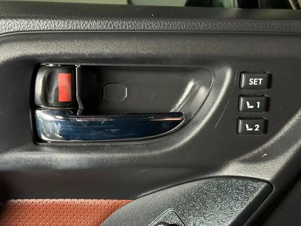 Used 2018 Subaru Forester 2.5i Touring w/ Popular Package #2 AWD/4WD image 27