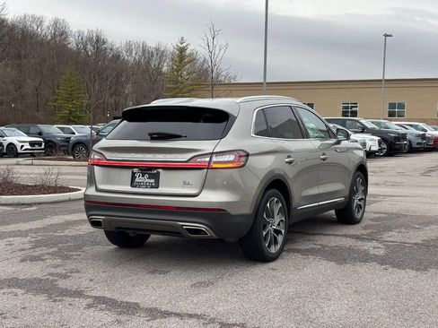 Used 2023 Lincoln Nautilus Reserve image 3