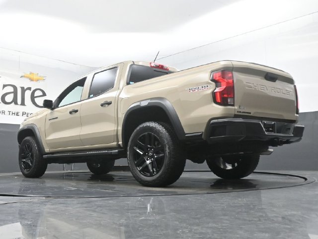Used 2023 Chevrolet Colorado Trail Boss w/ LPO, Dark Essentials Package AWD/4WD image 5