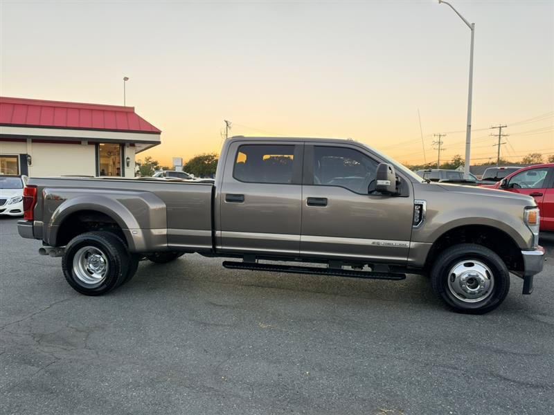 Used 2020 Ford F350 XL w/ STX Appearance Package AWD/4WD image 4